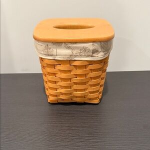 Longaberger Woven Tissue Basket with Lid and Cream Liner